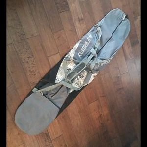 Snowboard bag